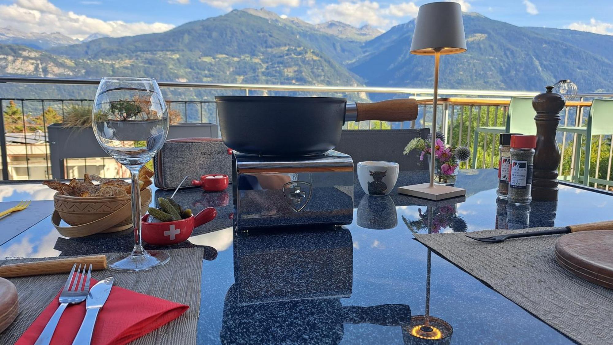 Chalet Diognysos B&B, Boutique Hotel & Wellness Crans-Montana Exterior foto